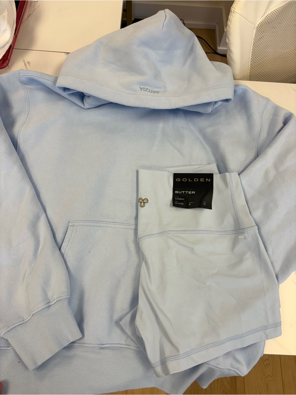NWT Villa blue set